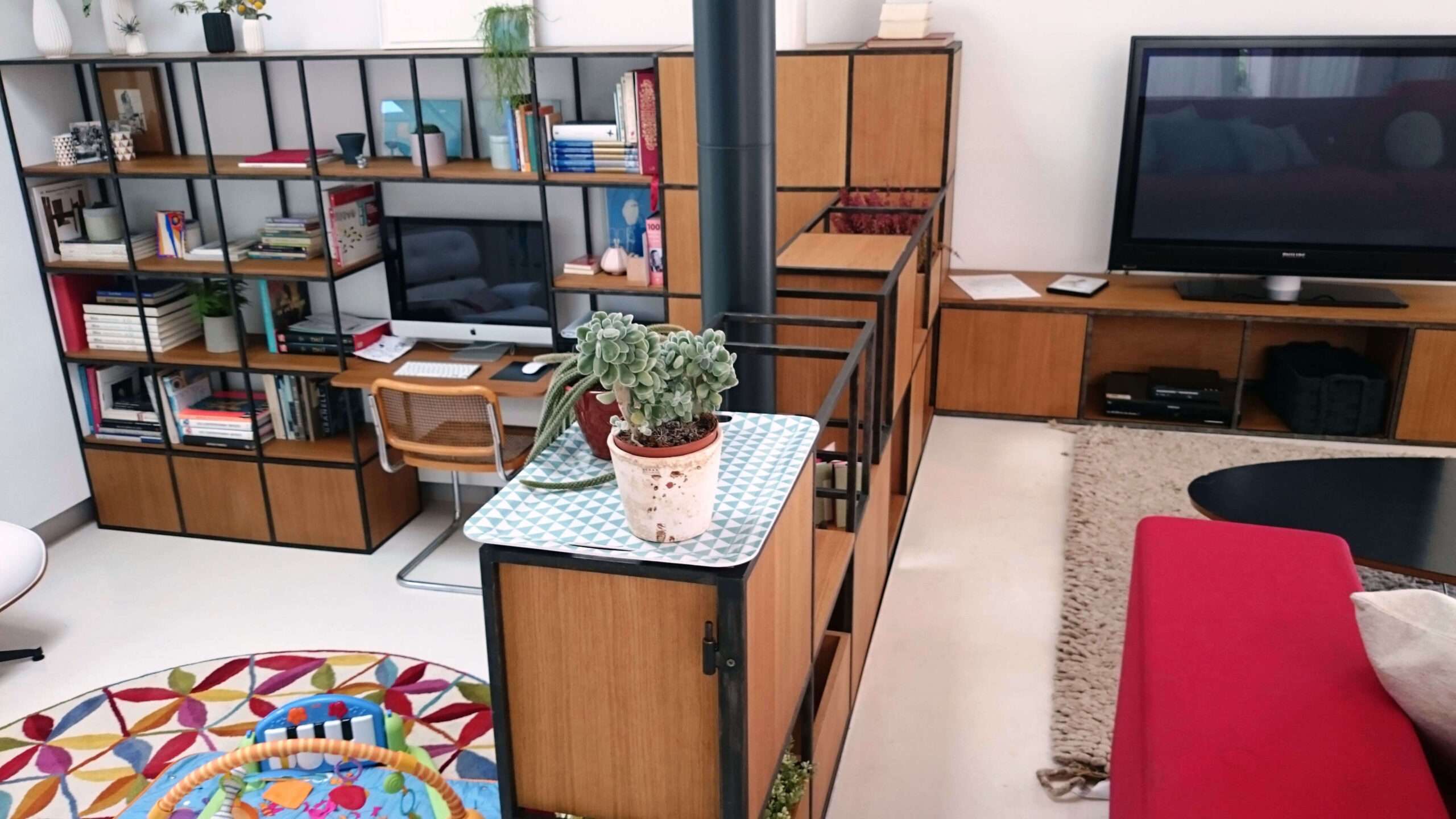 Portfolio - Salones - Mueble Tubos